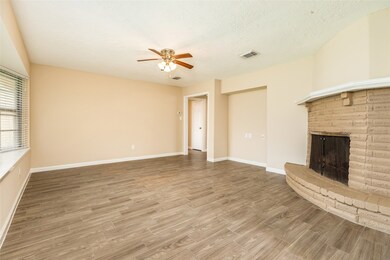 16903 Hibiscus Ln, Friendswood, TX 77546 - photo 5