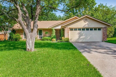 1505 Cobblestone Ln, Cleburne, TX 76033 - photo 2