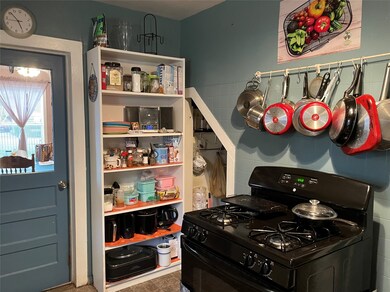 34 Veenstra St, Houston, TX 77022 - photo 7