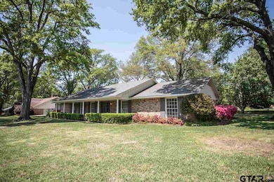 621 621 Trenton, Tyler, TX 75703 - photo 4