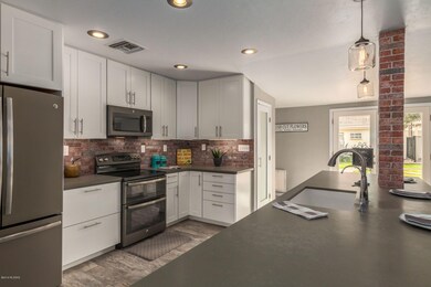 burns kitchen 1