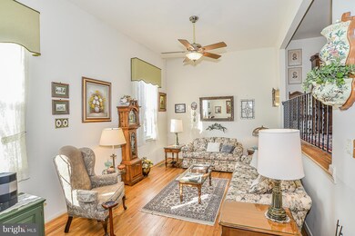 5528 Beaconsfield Ct, Burke, VA 22015 - photo 7