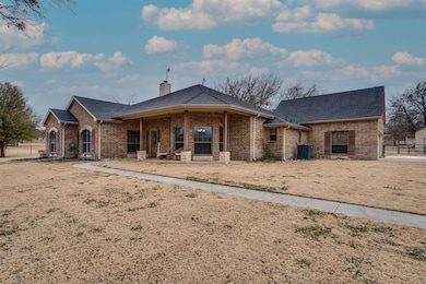245 Fossil Rock Dr, Azle, TX 76020 - photo 2