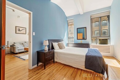 University Mews unit 507, New York, NY 10003 - photo 6