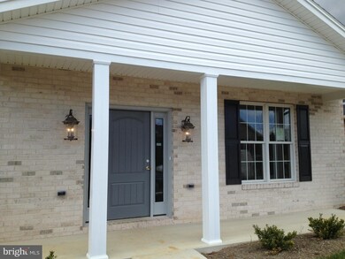 657 Tudor Dr, Hagerstown, MD 21742 - photo 3