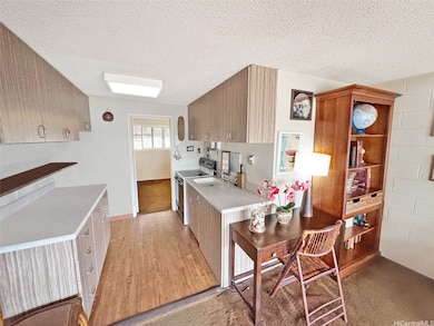 1427 Alexander St unit 202, Honolulu, HI 96822 - photo 3