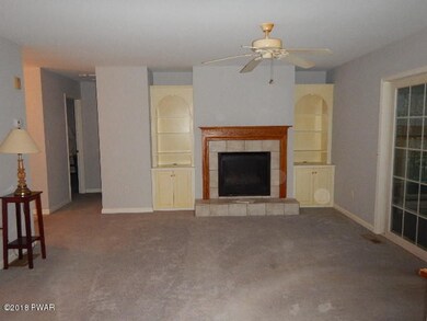 804 Waxwing Ct, Blooming Grove Township, PA 18428 - photo 3