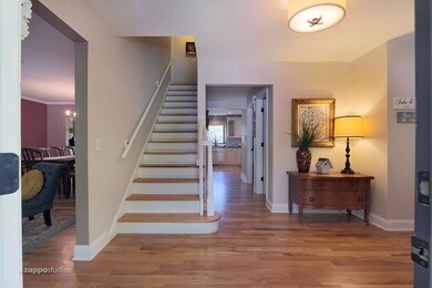 1517 Clyde Dr, Naperville, IL 60565 - photo 4