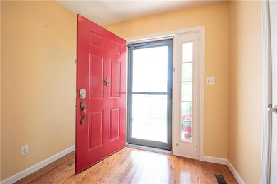 3290 Queensbury Dr, Columbus, IN 47203 - photo 3