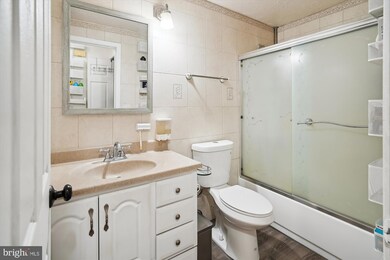 11739 Summerchase Cir unit 1739-C, Reston, VA 20194 - photo 3