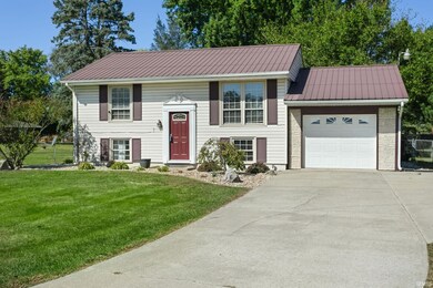 30931 Amber Dr, Granger, IN 46530 - photo 2