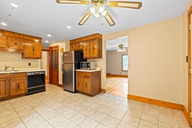 51 Waterman Rd, Roslindale, MA 02131 - photo 6