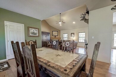 8831 Williams School Rd, Needville, TX 77461 - photo 6