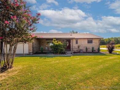 1414 S 10th St, McAlester, OK 74501 - photo 3