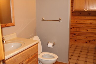 This is the half bath located downstairs it also s
