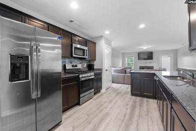 465 Vanburen Ct, Gaston, SC 29053 - photo 3