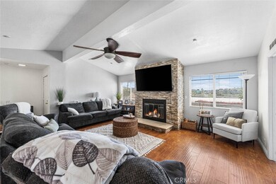 10453 Foothill Blvd, Sylmar, CA 91342 - photo 5