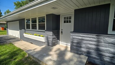 402 N Sims St, Swayzee, IN 46986 - photo 3