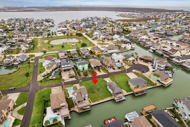 1223 Maui Dr, Tiki Island, TX 77554 - photo 6