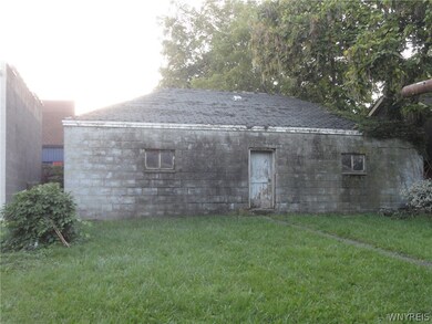 556 16th St, Niagara Falls, NY 14301 - photo 4