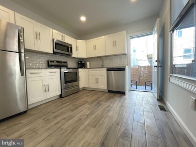 1416 S 24th St, Philadelphia, PA 19146 - photo 5