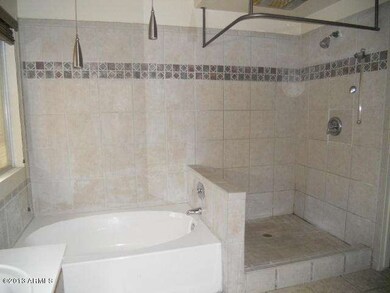 023-355019 - master bath tub & shower