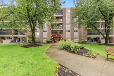 64 Main St unit 41B, Stoneham, MA 02180 - photo 3