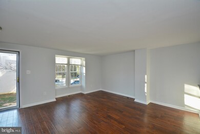 7459 Lone Star Rd, Lorton, VA 22079 - photo 4