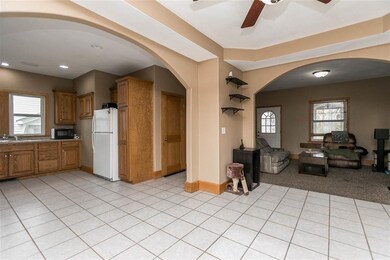 2012 C St SW, Cedar Rapids, IA 52404 - photo 6