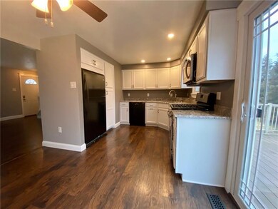 1720 Porter St, Conway, PA 15027 - photo 4