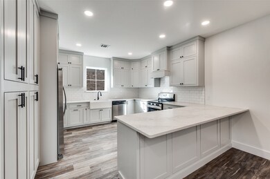 1013 Murphy St, Gainesville, TX 76240 - photo 7