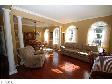 Living Room - Open and sunny living and dining roo