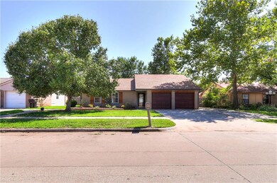 1404 NE 4th St, Moore, OK 73160 - photo 3