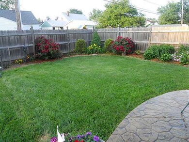 892 Thomas Fox Dr W, North Tonawanda, NY 14120 - photo 5