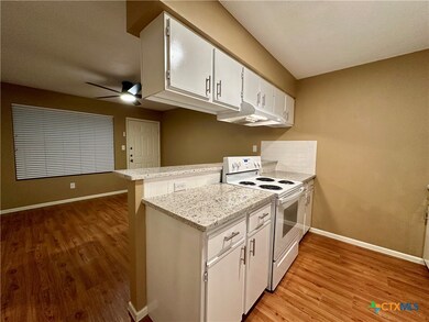 1409 N Bishop St unit 7, San Marcos, TX 78666 - photo 5