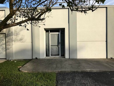 3250 Bingle Rd, Houston, TX 77055 - photo 3