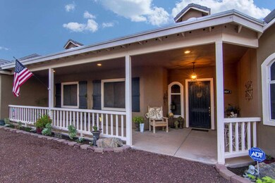 FrontPatio_0370