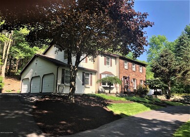 5570 Olde Mill Run, Stroudsburg, PA 18360 - photo 2