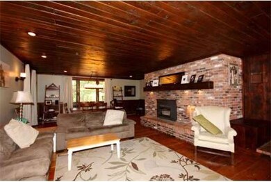 142 Chestnut St, Hudson, MA 01749 - photo 7