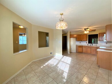 2949 Freedom Cir, Crown Point, IN 46307 - photo 4