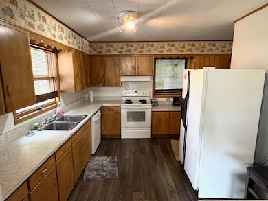 401 S Main St, Badger, MN 56714 - photo 7