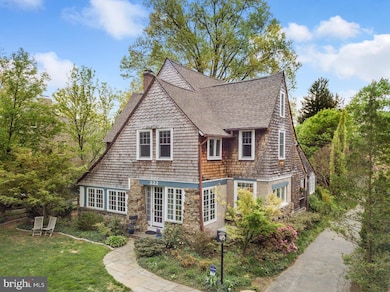 222 E Beechtree Ln, Wayne, PA 19087 - photo 3