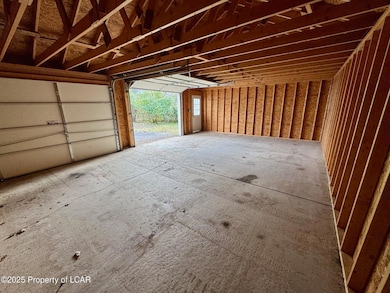 33 Pomona St, Kingston, PA 18704 - photo 5