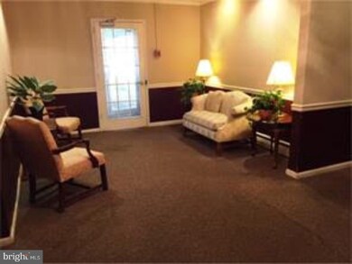 383 Lakeside Rd unit 203, Ardmore, PA 19003 - photo 4