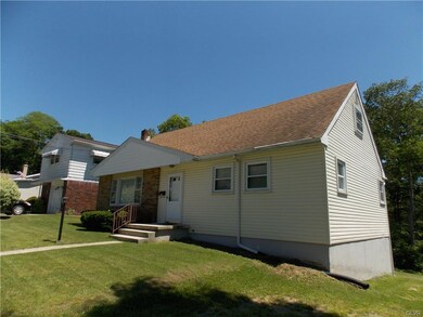 513 Lombard St, Tamaqua, PA 18252 - photo 2