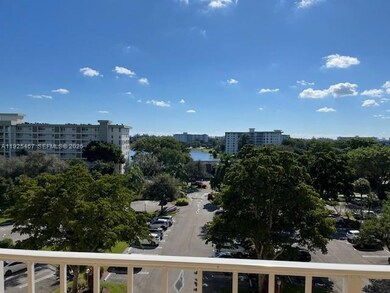 3090 N Course Dr unit 708, Pompano Beach, FL 33069 - photo 3