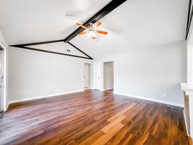 11107 Caribbean Ln, Houston, TX 77089 - photo 6