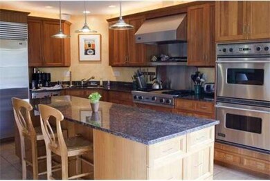 378 Spring St, Florence, MA 01062 - photo 4