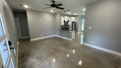 216 W Monterey St, Denison, TX 75020 - photo 4