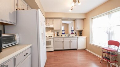 6144 Goldfinch Dr, Mays Landing, NJ 08330 - photo 5